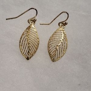 Gold feather/leaf earrings